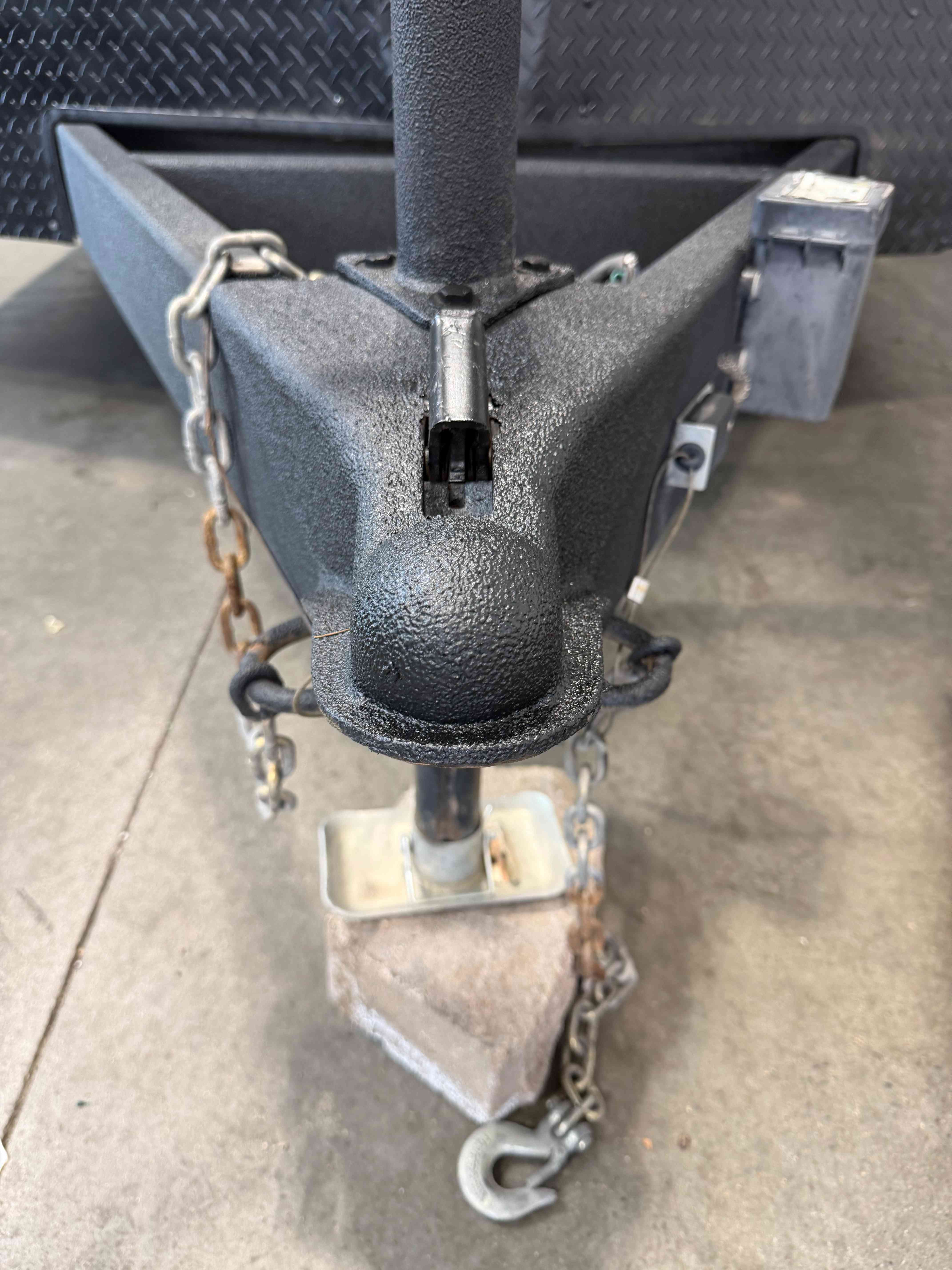 Enclosed Trailer Hitch and 2-5/16 Ball Coupler